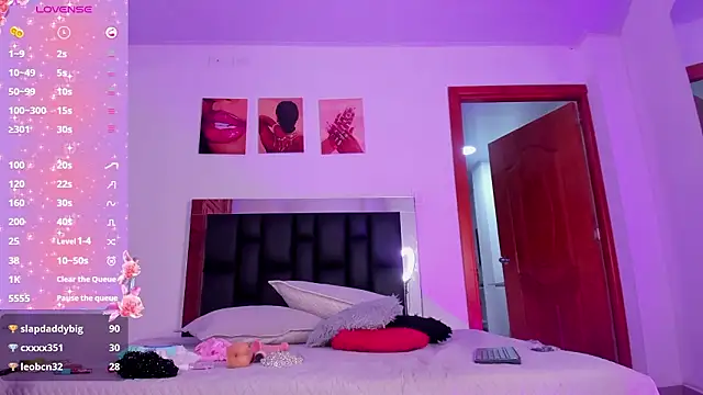 ValeryTs1 live sex cam