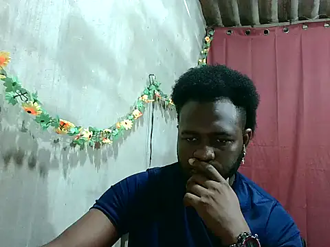 2ocmaxi live sex cam