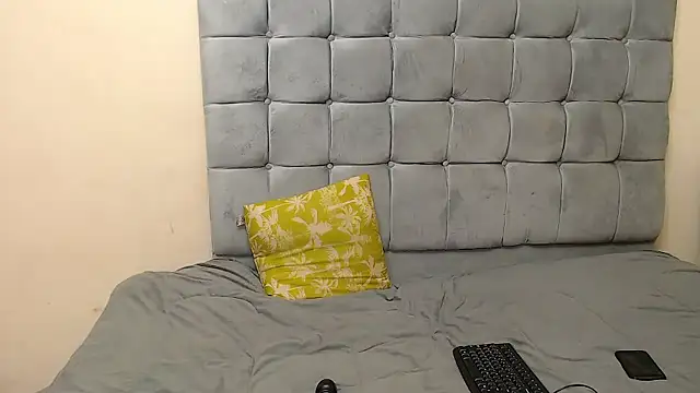 PornFlexy001's cam snapshot