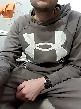 80julien live sex cam