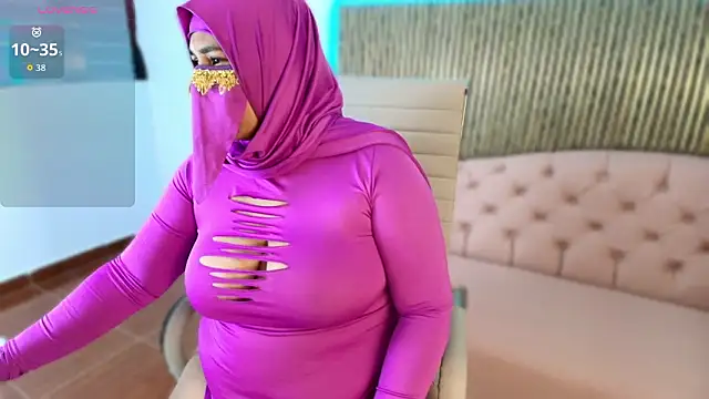 Nadia_Privee's cam snapshot