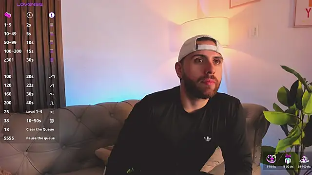 Maximo_Wolff live sex cam