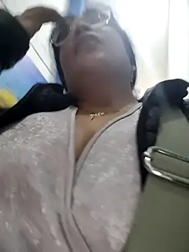 __valentina18 live sex cam