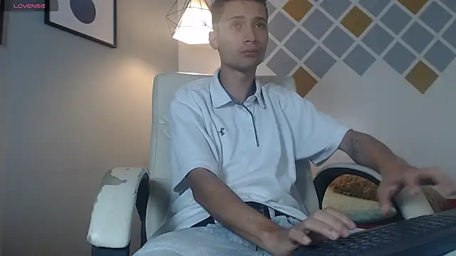 LucassSmith11 live sex cam