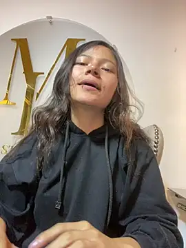 Ninffa_pinkk21's cam snapshot