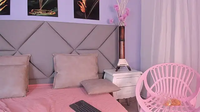 Kimberly_martinezz's cam snapshot