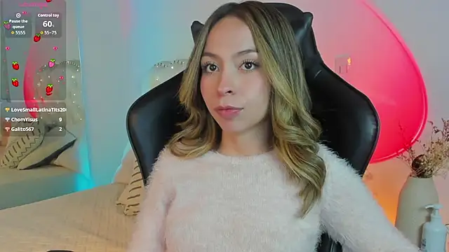 LuuluBerry's cam snapshot