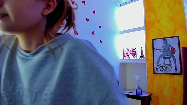 lala_clark's cam snapshot