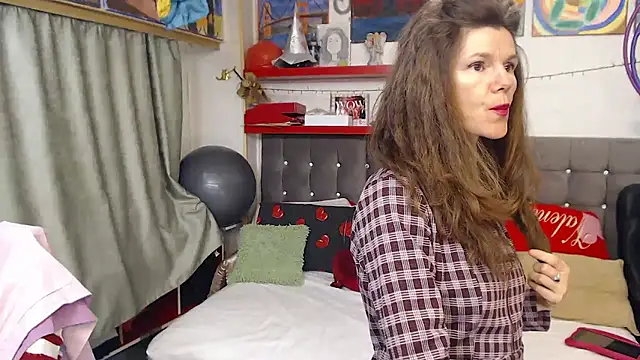 kellyterapy's cam snapshot