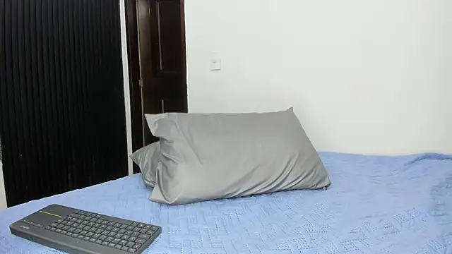 Emer_santos's cam snapshot