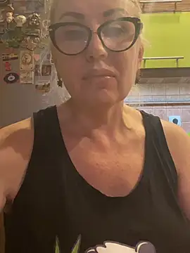 OliviaDancequeen's cam snapshot