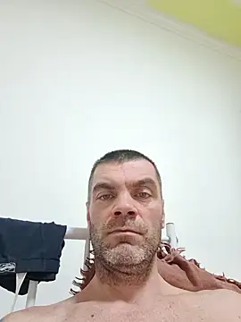 DOMINATOR_SIR-MASTER's cam snapshot