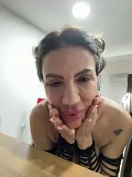 LoreennAny live sex cam