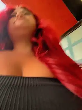 Lia-Moon77 live sex cam