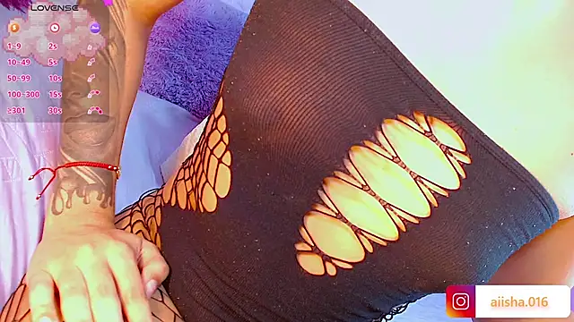 AiishaRose live sex cam
