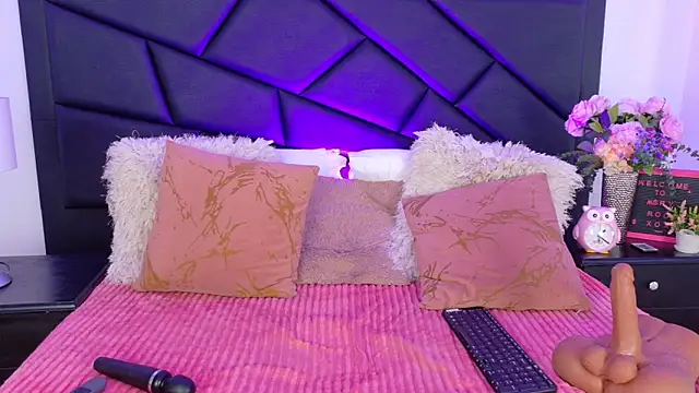 MaryDeniro's cam snapshot