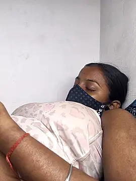 Royal-girl78's cam snapshot