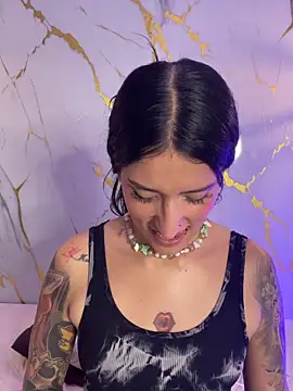 Scaarlettfox live sex cam