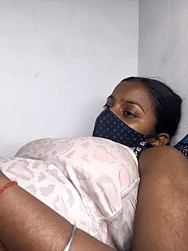 Royal-girl78's cam snapshot