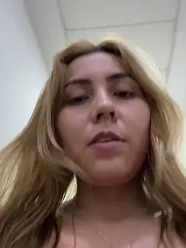 Sirel_'s cam snapshot