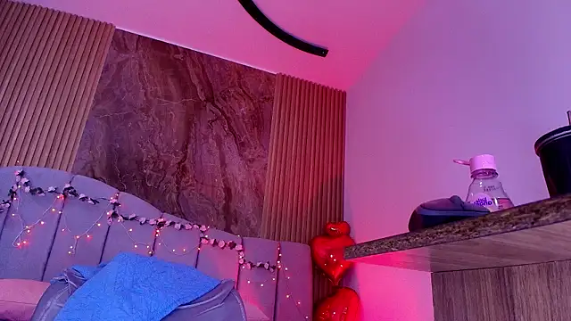 luce_williams's cam snapshot