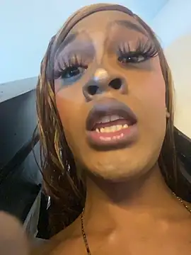 Mia_royal live sex cam