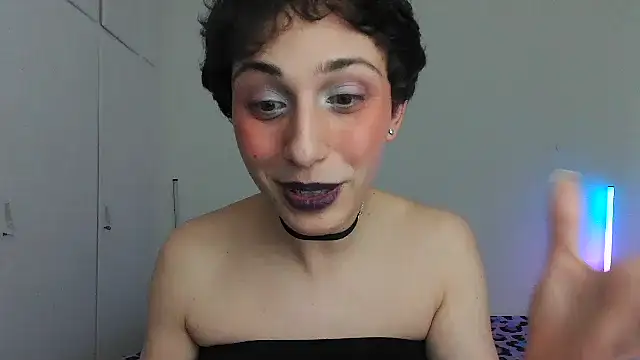 HoneyValentine live sex cam