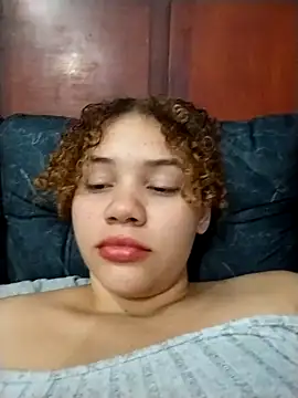 SirenRouge_69's cam snapshot