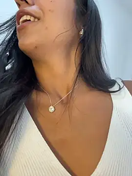 MaddyX__'s cam snapshot