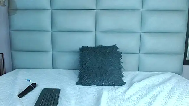 miss-emma-'s cam snapshot