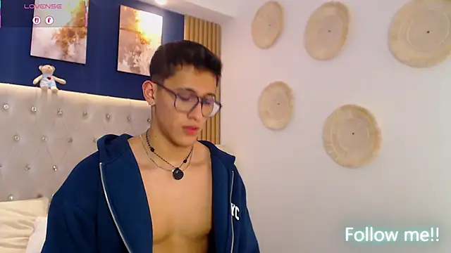 SalvadorFit live sex cam