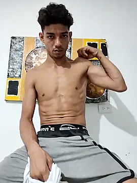 Brayanellatino's cam snapshot