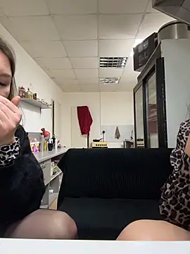 _Mila_Love's cam snapshot