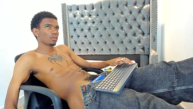 nero_reyd's cam snapshot