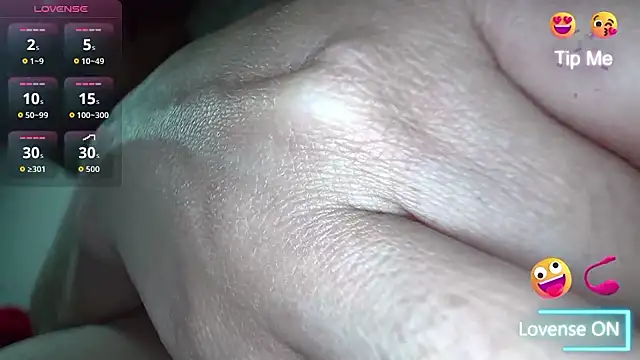 white_sexy_ live sex cam