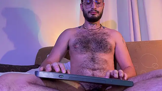 axel_giracr live sex cam