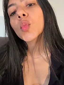 Liissa_cute_ live sex cam