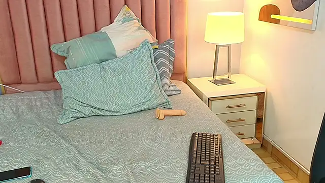 AnnyRoss_4's cam snapshot