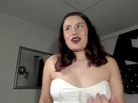 sara_gray__'s cam snapshot