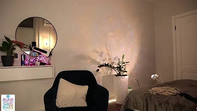 Katherinepinke's cam snapshot