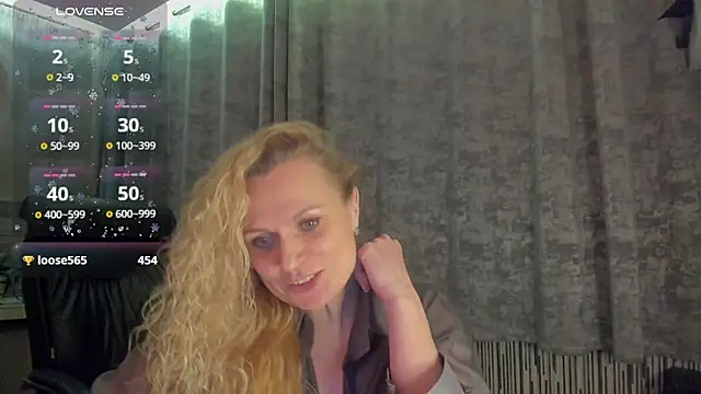 LanaLight_x's cam snapshot