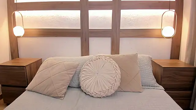 Aurea_Silk's cam snapshot