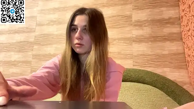 LovelySilk_63's cam snapshot