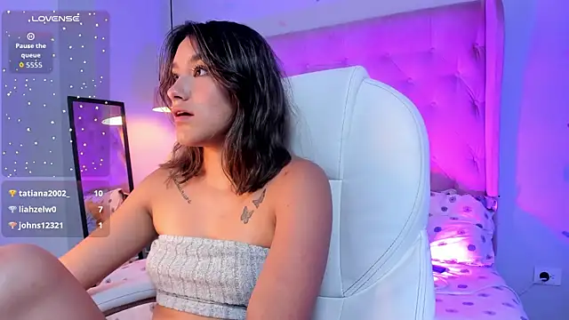 _Sophie__miller's cam snapshot