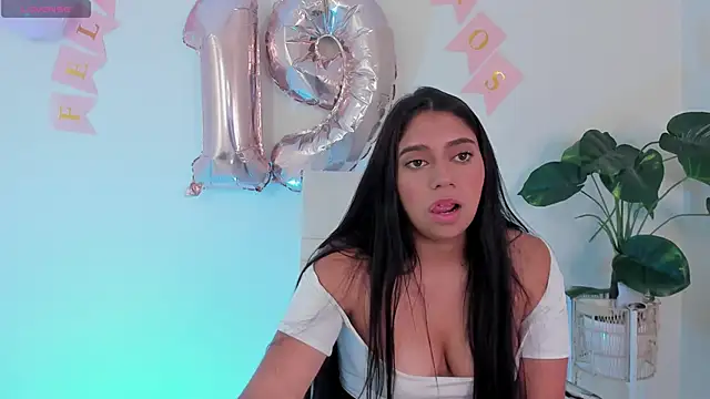 luna_cute__'s cam snapshot