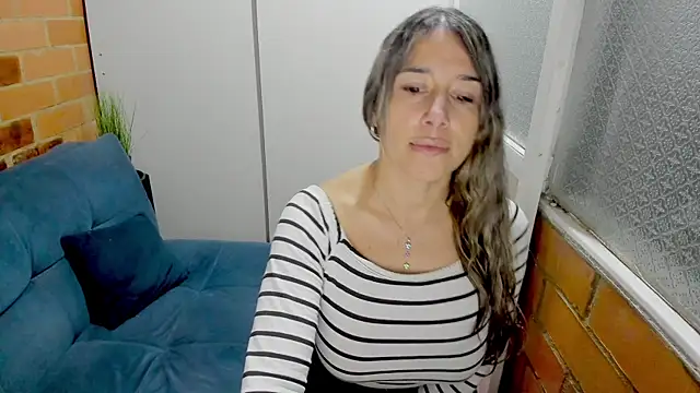 Penelope47's cam snapshot