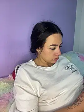 Marianahb-e's cam snapshot