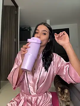 Bella_Smiith_'s cam snapshot