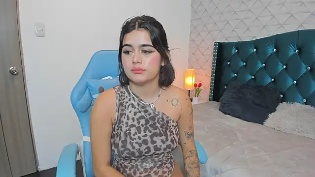 Valery_jame's cam snapshot