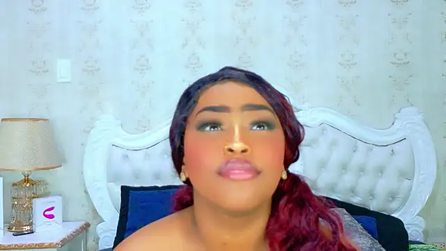 TianahGlow's cam snapshot